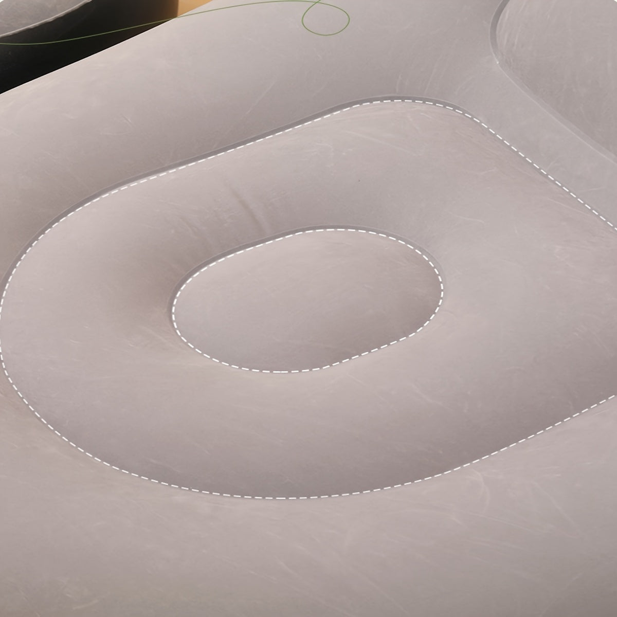 Cozy Inflatable Sofa with Foot Pump - Plush Velvet Lounger Set, Non-Waterproof, Holds Up to 99.79KG